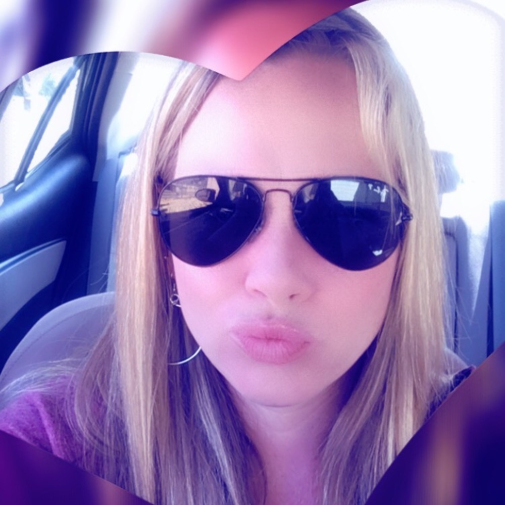 Meet your Posher, Sharon